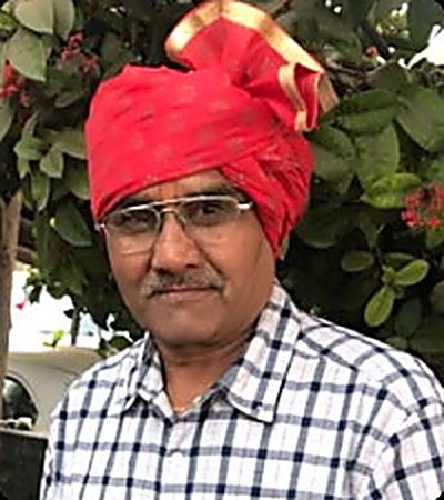 શ્રી  ધીરજભાઈ એચ. પુંભડિયા (નાની વડાળ)